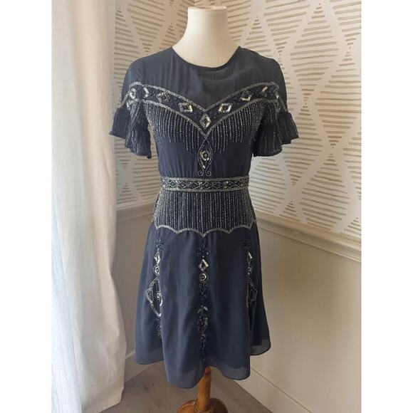 Frock and Frill Women’s Size 8 Medium Gray Embellished Sequin Dress - Picture 1 of 6